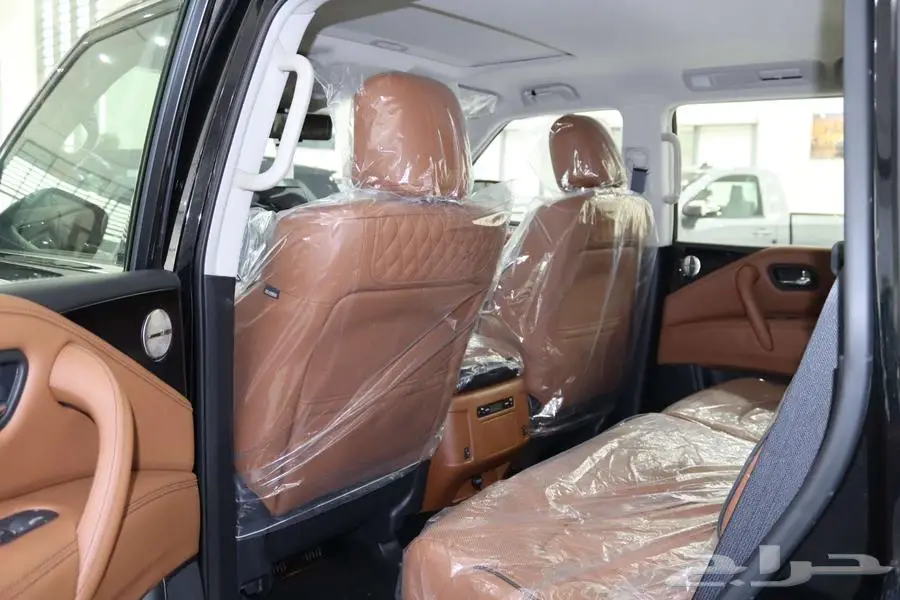 انفينتي QX80 LUX SENSORY بلاك اديشن 2024 6