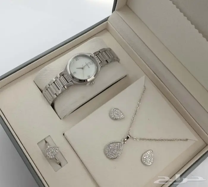 اطقم ساعات نسائية مع الاكسسوارات 1