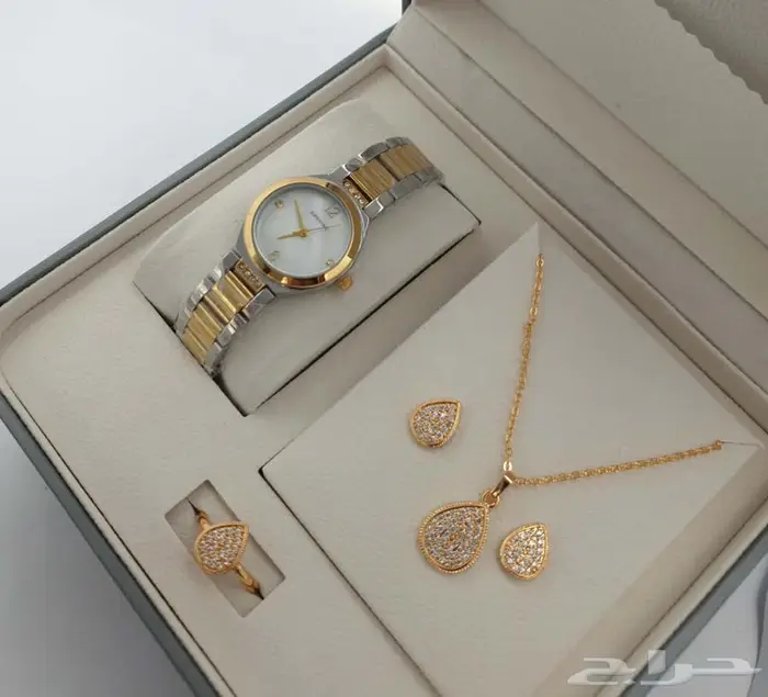 اطقم ساعات نسائية مع الاكسسوارات 2