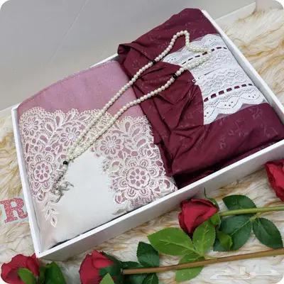 اطقم سجاد مع شراشف صلاة 0