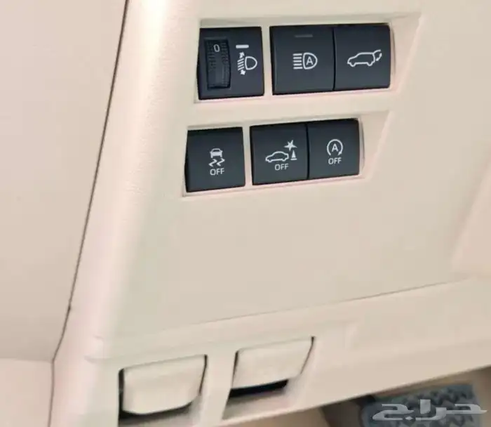 تويوتا لاندكروزر جكسار GXR L4 بنزين 2025 سعودي عرض حصري 8