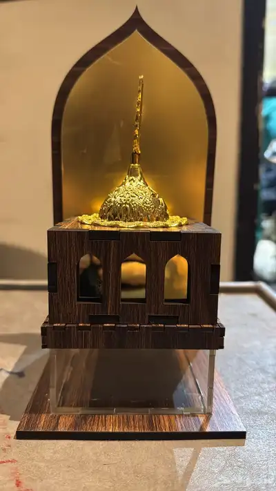 دروع وميداليات وبروشات 5