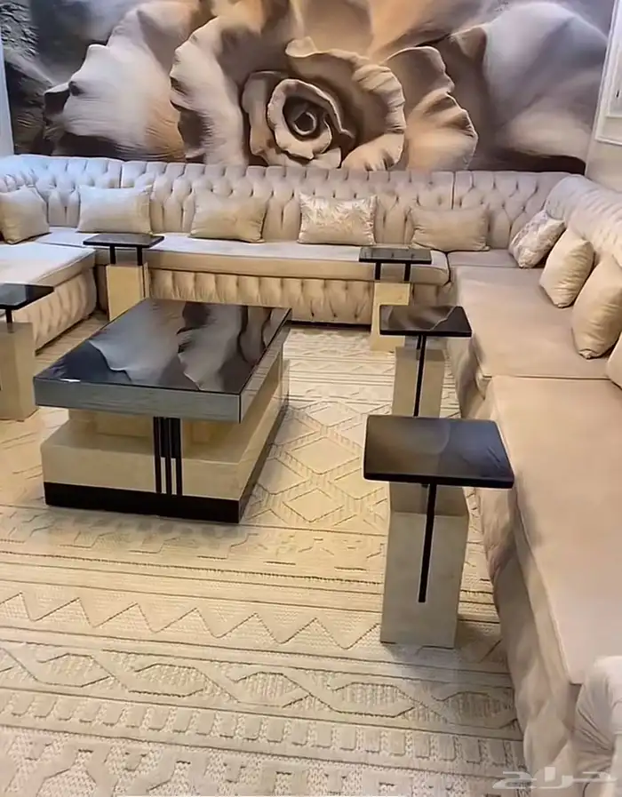 طاولات جاهزه وتفصيل 77
