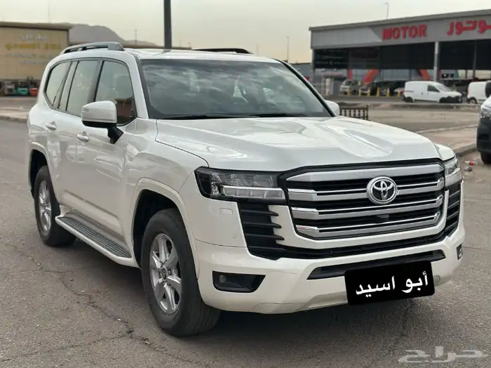 سيارة جيب تويوتا وكالة ومشروطة وبدون ملاحظات 2024gxrعداد 3