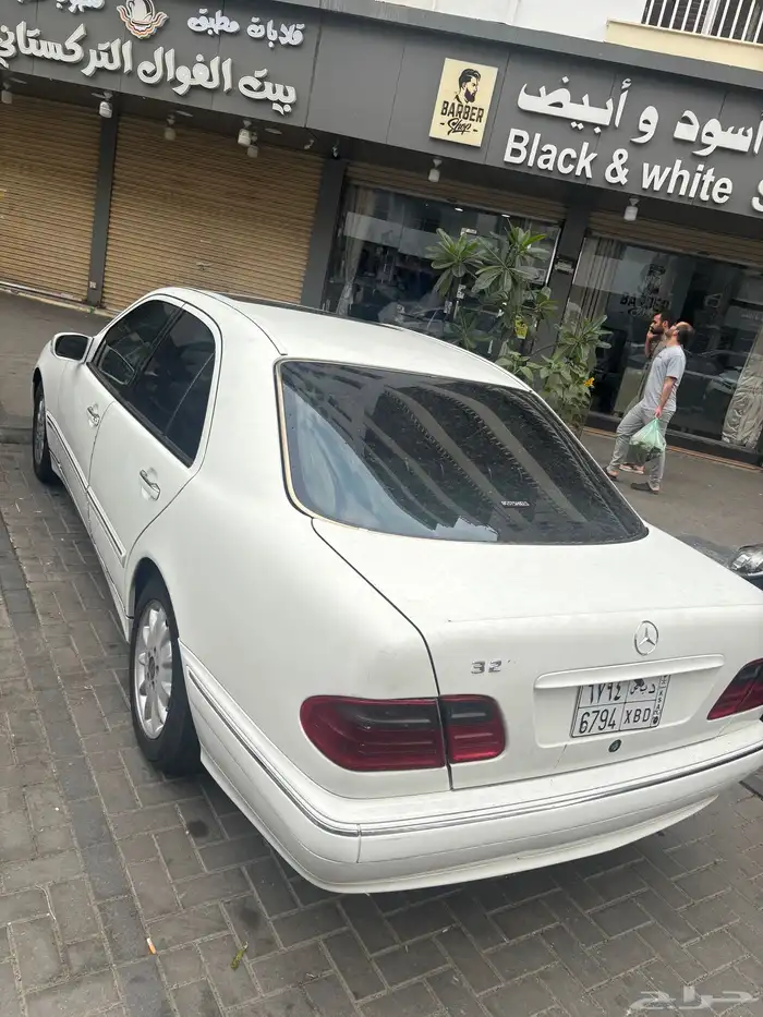 مرسيدس بنز E240 موديل 2002 4