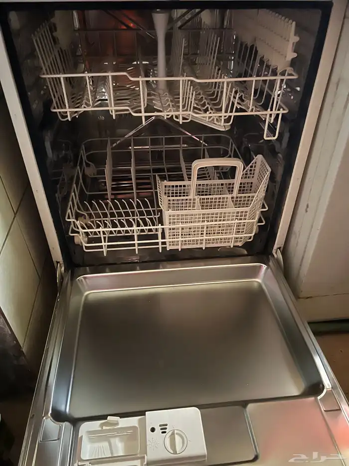 جلايتين صحون مقاس صغير كوري و مقاس كبير الماني بحاله جيده 3