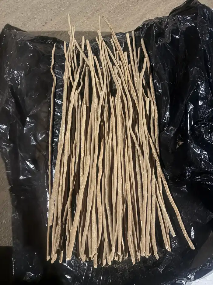 مسواك الاراك الفاخر عود طويل 2