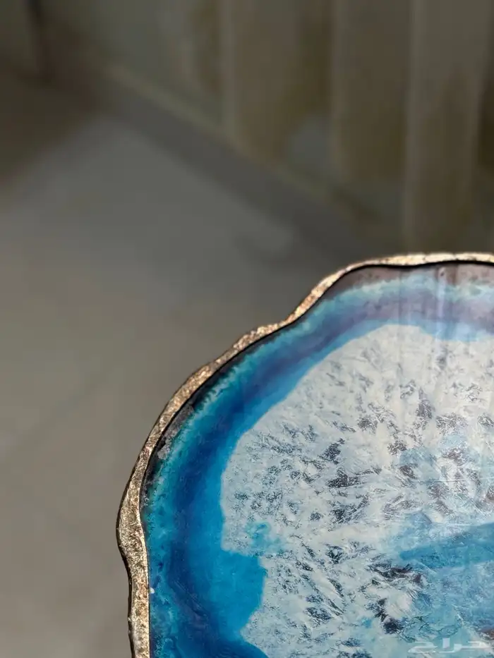 طاولة جانبية 1