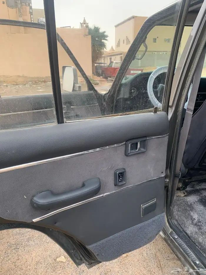 جيب صالون لاندكروزر مديل 88 11