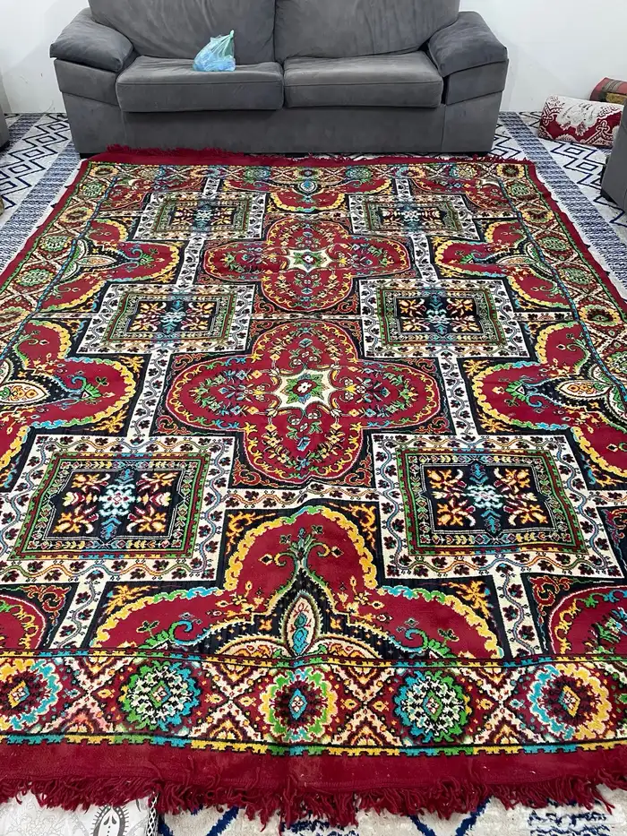سجاد قديم جدا 1