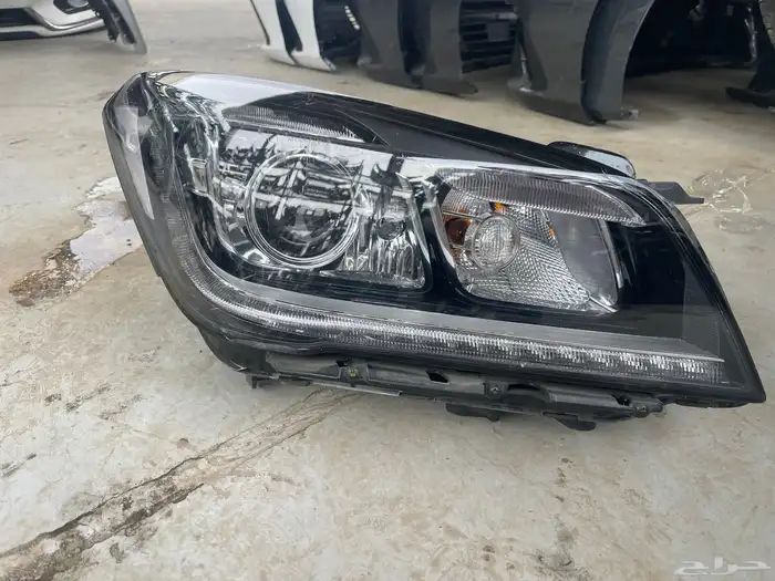 شمعة يمين جينسس 2015-2016-2017 0