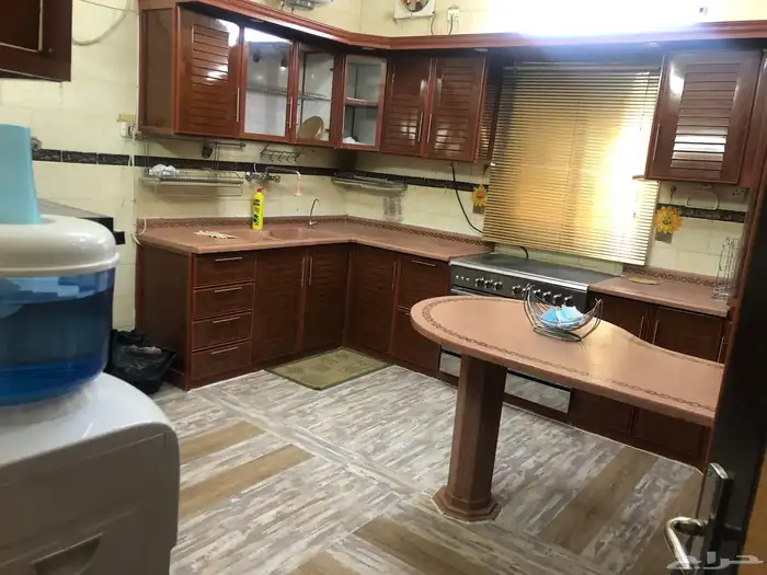 عماره فلا للايجار او للبيع وشقق الباحه حي جفن العقيق 4