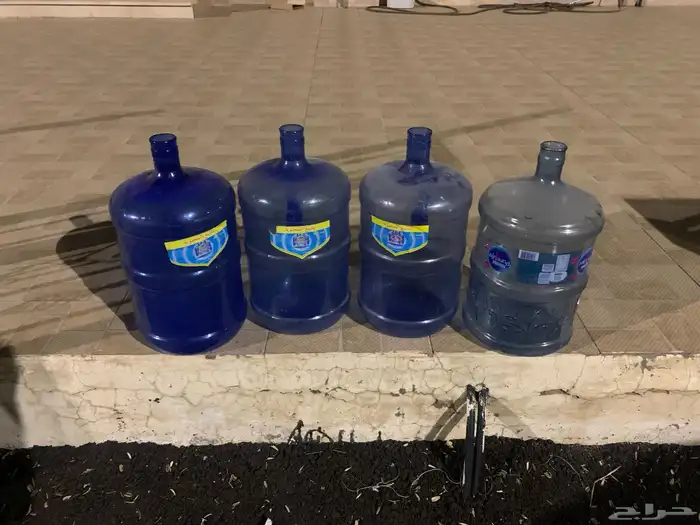 للبيع جوالين ماء فارغه وسليمه 0