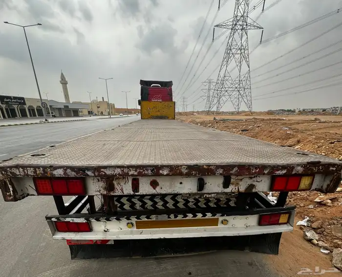 تريله سطحه 3 محاور13.60 لنقل الحمول 0