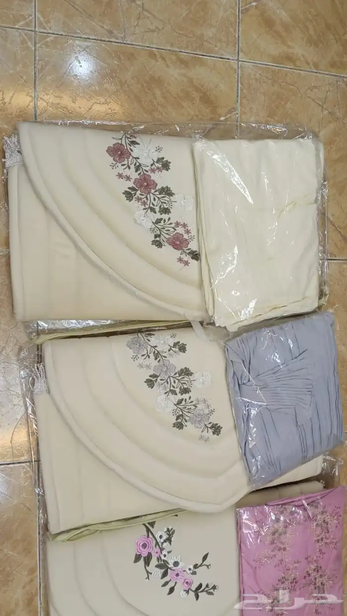 تسليم فوري طقم سجاده وشرشف صلاة ب 100 ريال 3