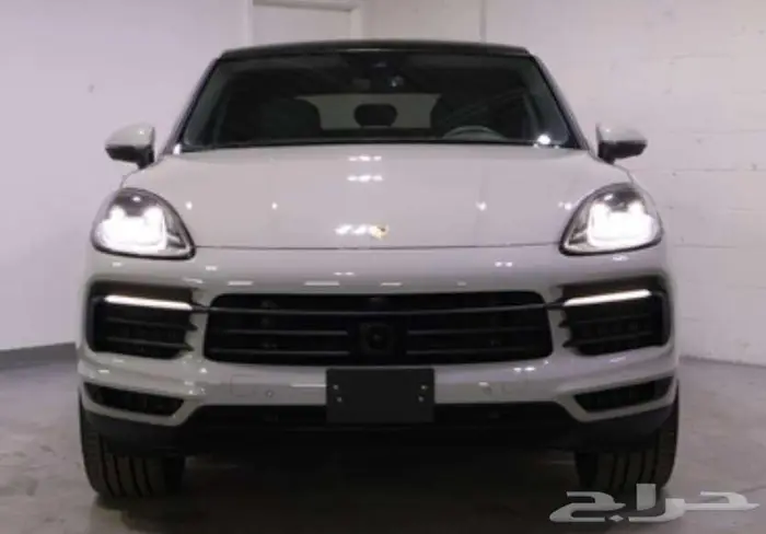 2023 Porsche Cayenne Platinum Edition Coupe AWD 2
