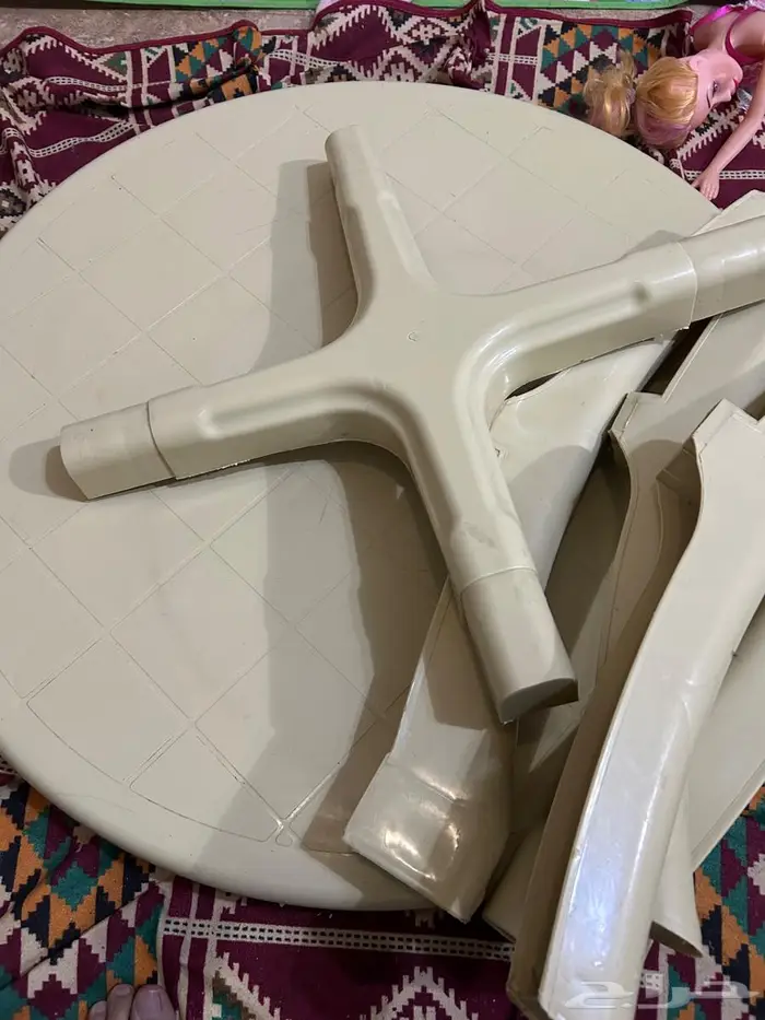 طاولة  بلاستيك متينة جدا 2