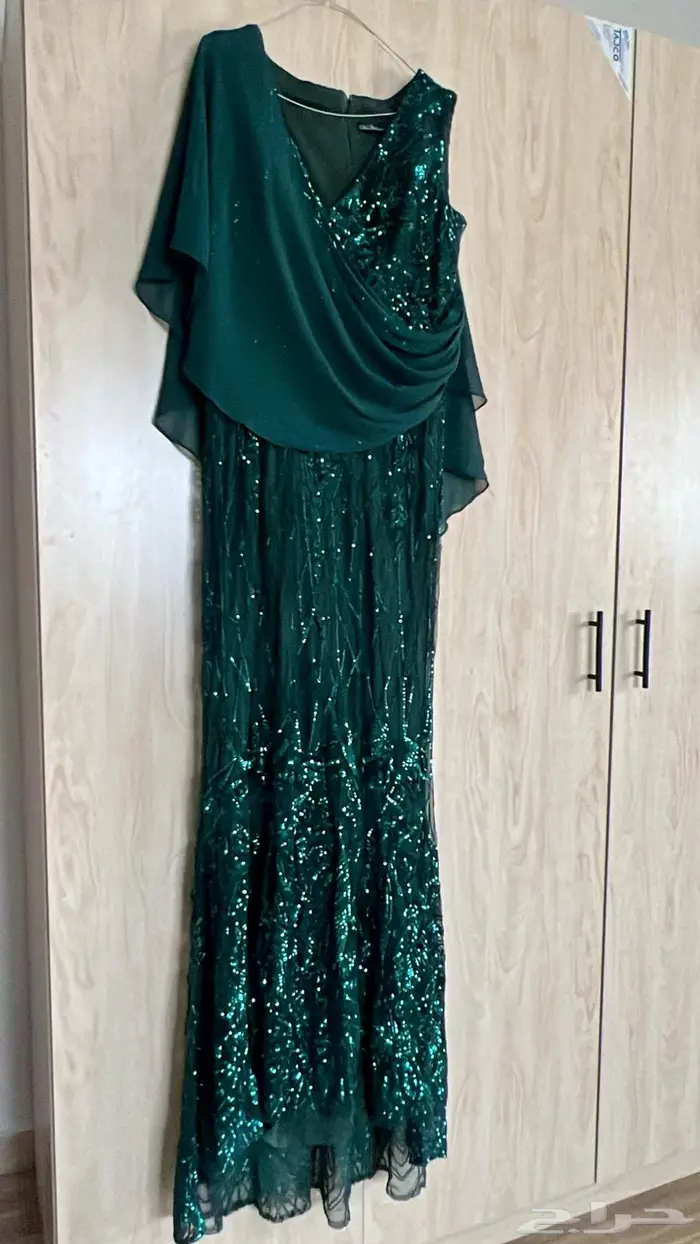 فستان مناسبات فخم استعمال نظيف مره وحده للبيع بسعر رمزي 0