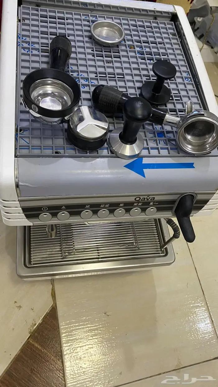 ماكينة قهوه بملحقاتها 2