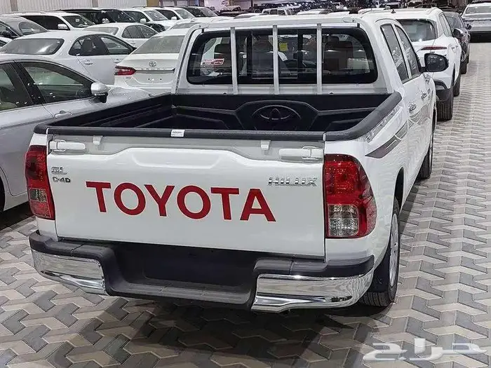 هايلوكس غمارتين GL ديزل 2025 كاش وبنك 10