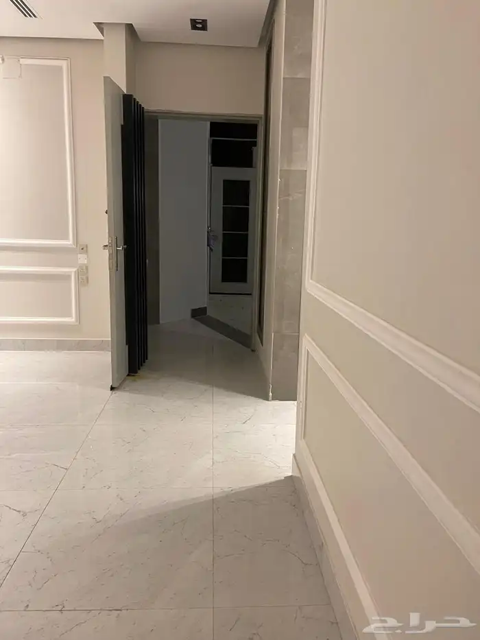 للإيجار فله دبلكس حي العارض 160.000 3