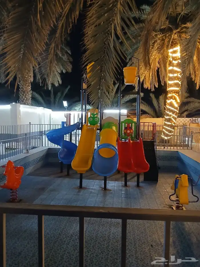 يوجد جميع الالعاب المائيه وألعاب حدائق 6