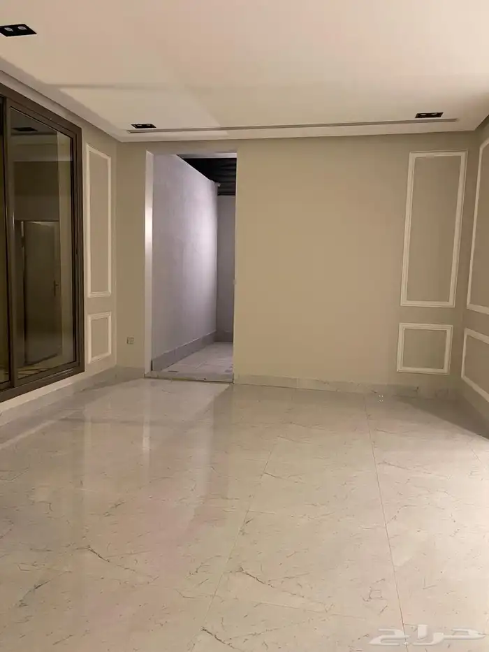 للإيجار فله دبلكس حي العارض 160.000 4