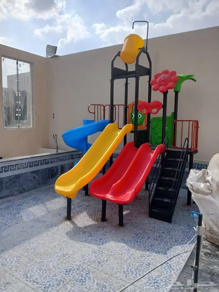 يوجد جميع الالعاب المائيه وألعاب حدائق 11