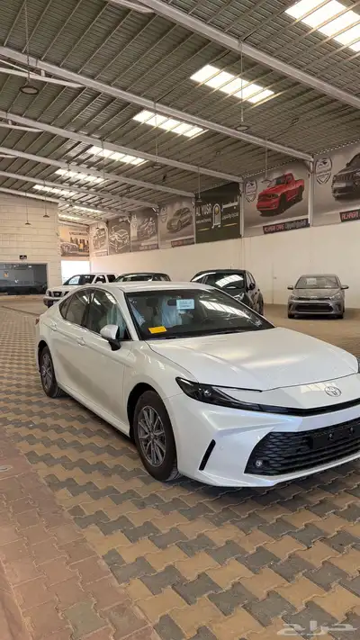 تويوتا كامري ستاندر E 2025 بقسط 1579 ريال فقط 2