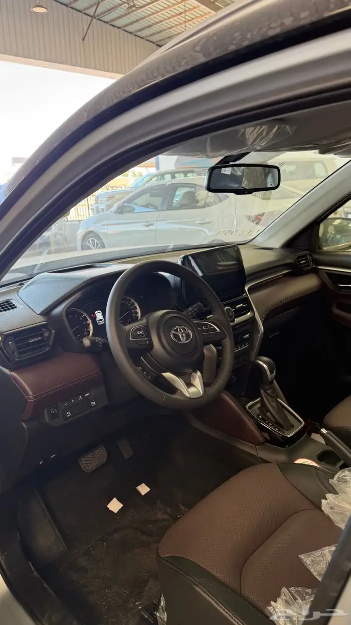 تويوتا اوربان كروزر 2025 فل كامل بقسط 1199 فقط 6