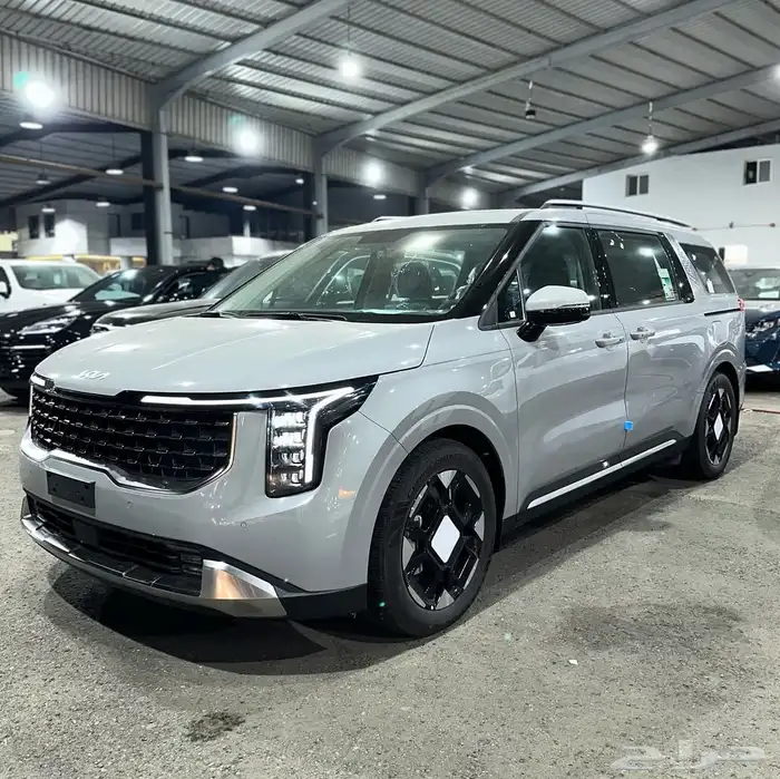 كيا كارنيفال نص فل 2025 عرض خاص جدا علي الكاش والأقساط 0