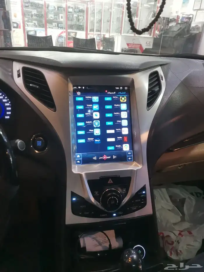 شاشة أزيرا تسلا 2014 4