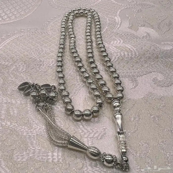 سبحة خرز مميزة كريستال لون فضي مميز 3