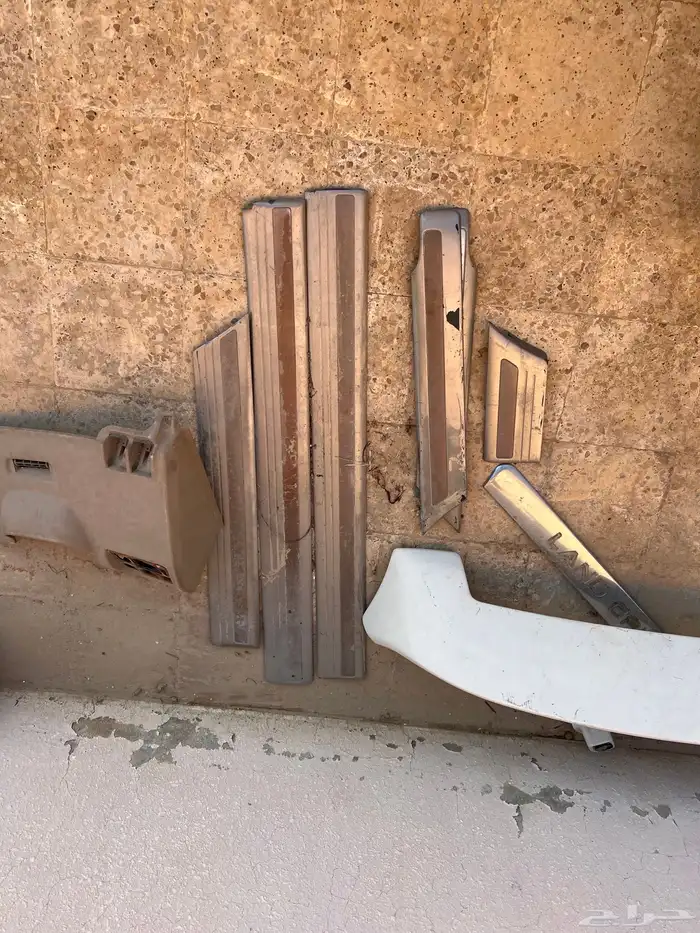 قطع لاندكروزر 1998 الي 2007 البيع سمح 10