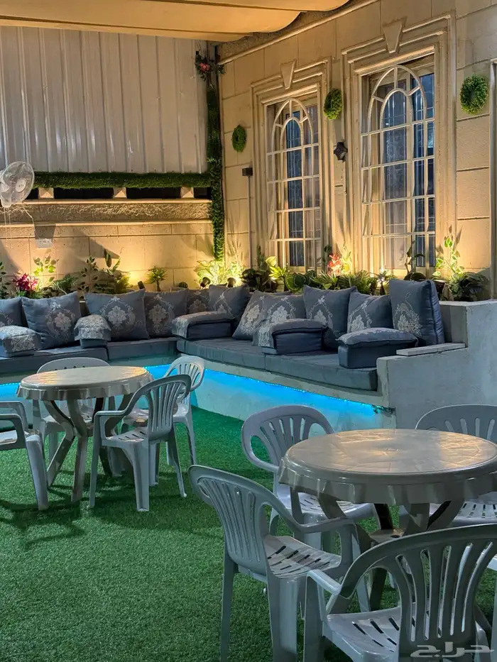 استراحة قسمين بمسبحين كبار وصغار وملعب صابوني 27