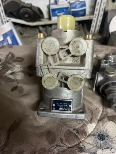 قطع غيار شاحنات للبيع جمله فرصه لأصحاب محلات قطع الغيار 10