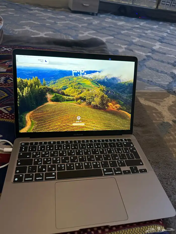تم البيع   ماك بوك مع كرتونه جديد MacBook 7