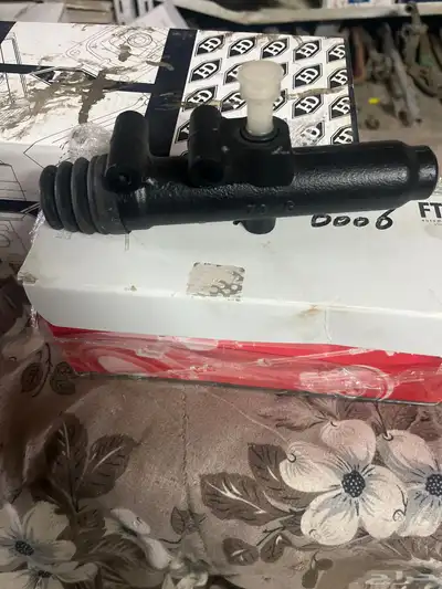 قطع غيار شاحنات للبيع جمله فرصه لأصحاب محلات قطع الغيار 5