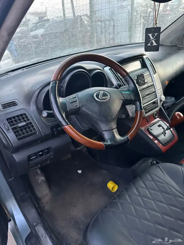 جيب لكزس RX مديل 2004 3