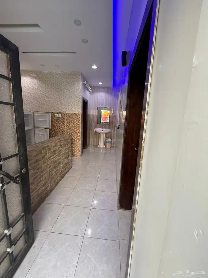 استراحة قسمين بمسبحين كبار وصغار وملعب صابوني 30