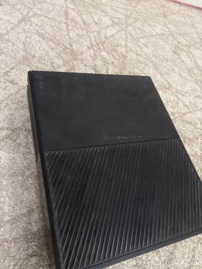 اكس بوكس ون معى يد و اسلاكه 1