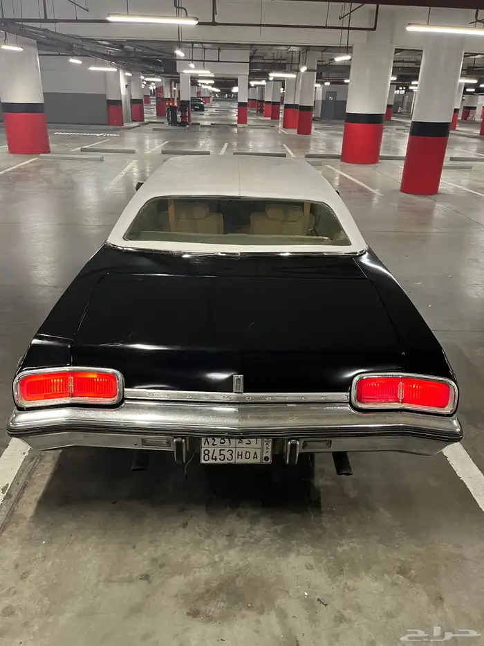 سيارات كلاسيك تأجير وليوم التاسيس 1