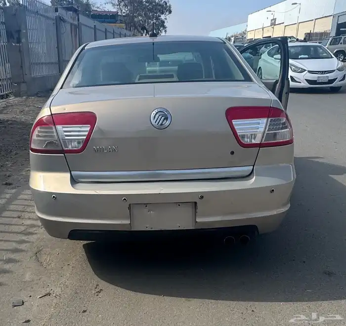 ميلان 2007 تشليح ( قطع غيار فقط ) 3