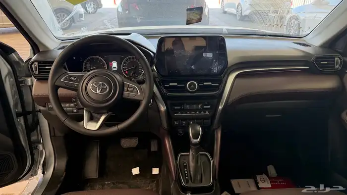 تويوتا اوربان كروزر 2025 فل كامل بقسط 1199 فقط 9