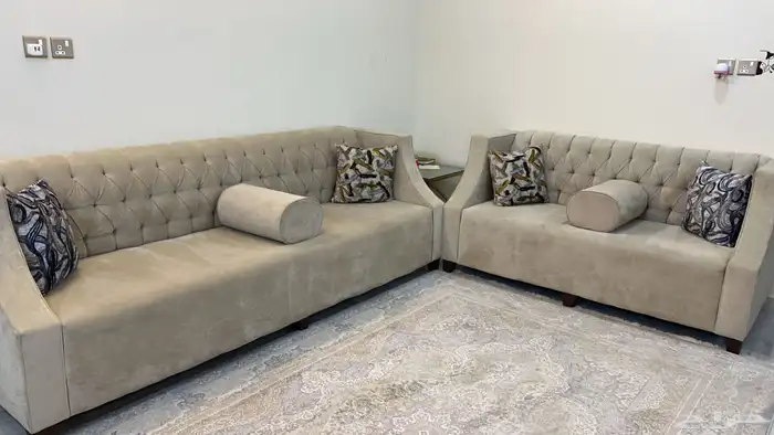 كنب بيج   سجادة   طاولة تلفزيون 0