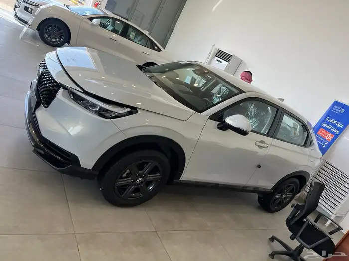 هوندا اتش ار فى 2024 نص فل عروض كاش وأقساط رواتب 3600 بدون 4