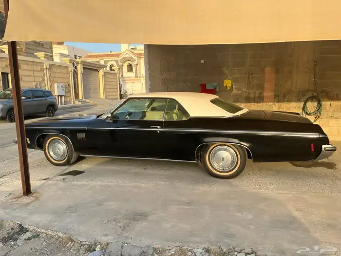 سيارات كلاسيك تأجير وليوم التاسيس 3