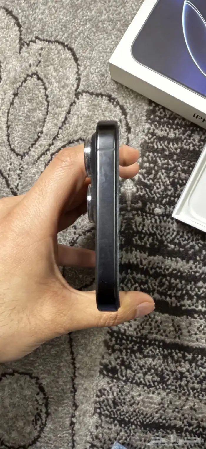 ايفون 16 برو ماكس  Black 256 GB 5