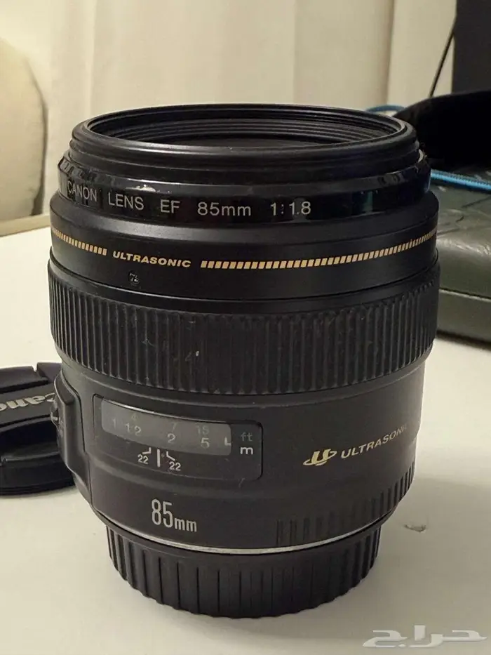 Canon EF 85mm f 1.8 USM 2