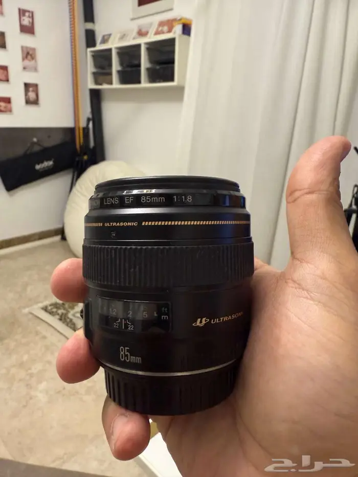 Canon EF 85mm f 1.8 USM 0